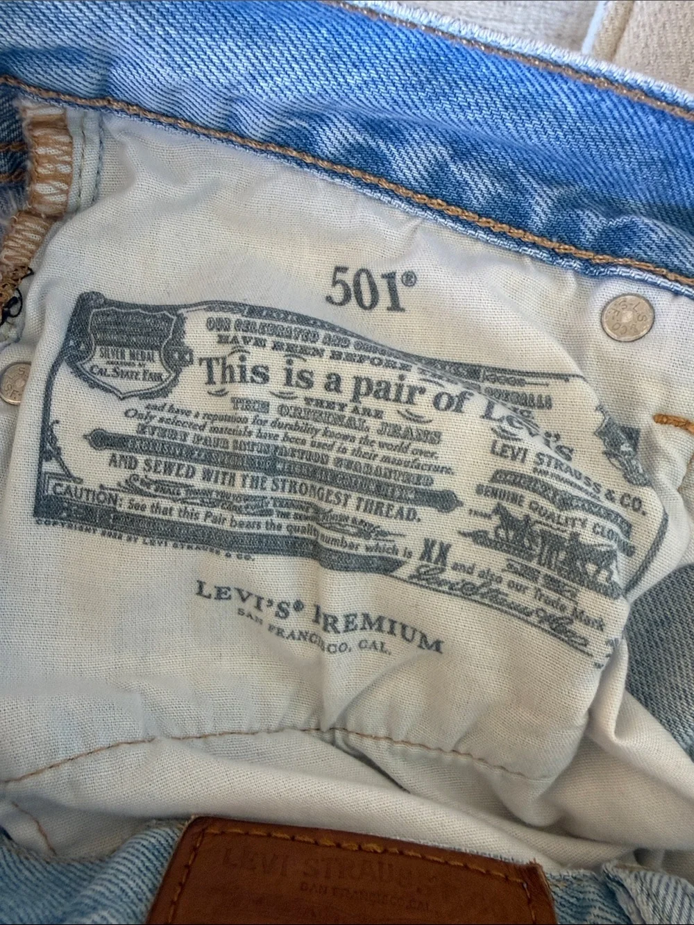 501 Levi's 90’s Light Blue Straight-Leg Jeans